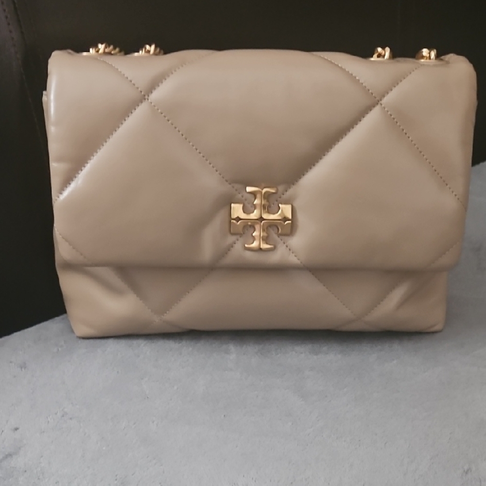 Tory Burch KIRA Quilted Shoulder Bag in Beige with Gold Hardware